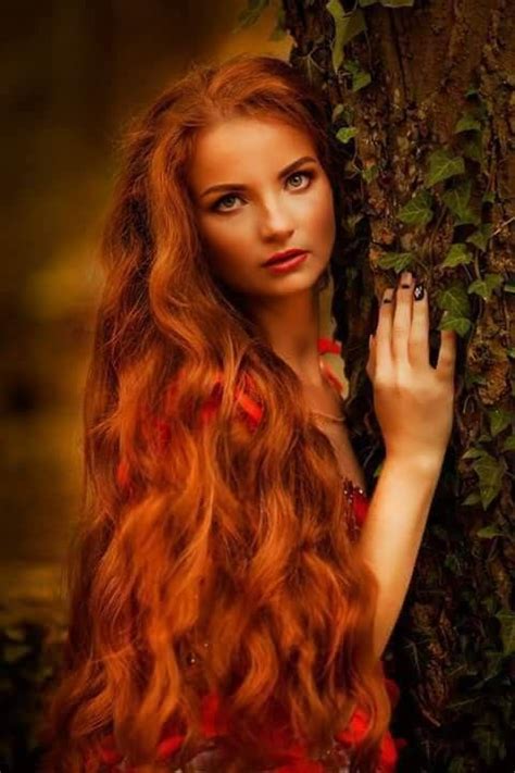 Pin By نزار السعيدي On 66632 Beautiful Red Hair Red Hair Woman Long
