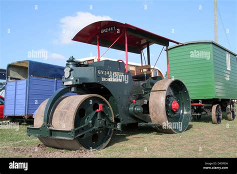 1935 Aveling Barford Road Roller And Living Van Hanbury Steam Fair
