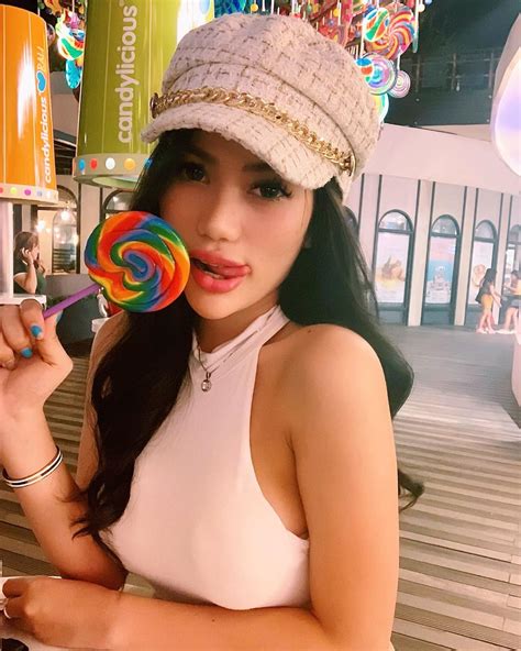 Diza Siregar Foto Selfie Cantik Model Indonesia Zona Artis Lagi