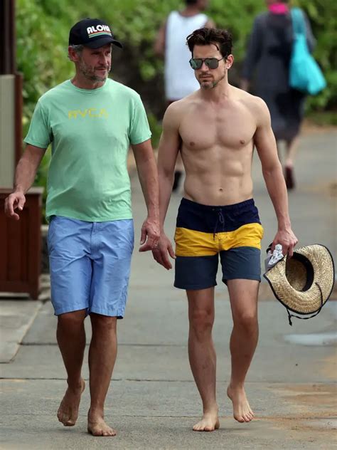 Matt Bomer Shirtless Beach X Fringues De S Ries