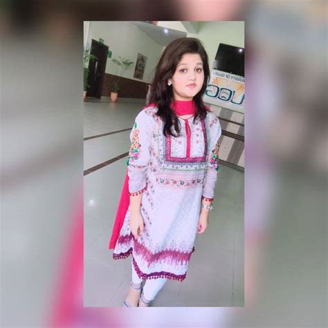 Dr Zainab Sikander Dentist In Sialkot