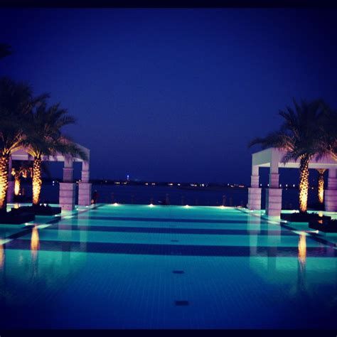 Infinity Pool At The Zabeel Saray Infinity Pool Dubai Traveling