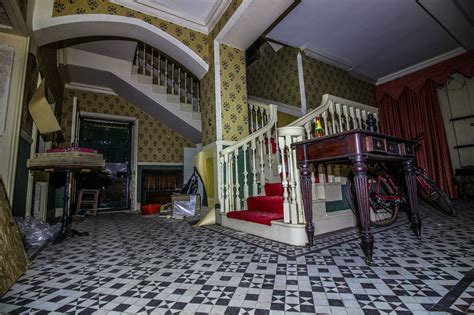 Inside The Creepy Abandoned 150 Year Old Mansion All The Pictures Lincolnshire Live
