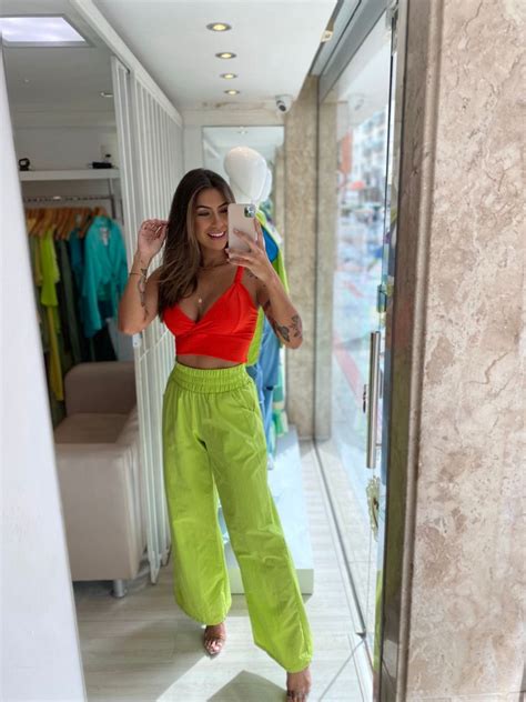 Calça Pantalona Cores Keyla Nolasco Boutique Uma Marca De Roupas Femininas Repleta De Estilo