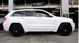 Pictures of Jeep Srt8 22 Inch Replica Wheels