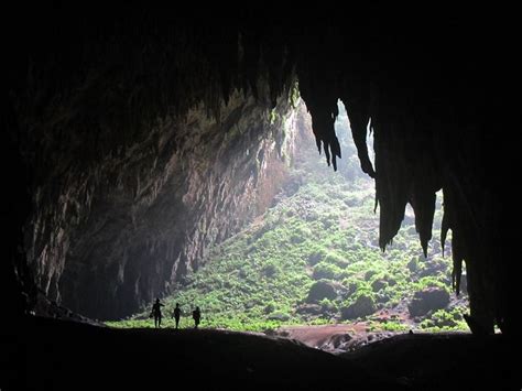 20 Amazing Photos That Show Why Samar Is The Caving