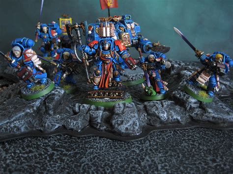 Hq Showcase Page 39 Hall Of Honour The Bolter And Chainsword