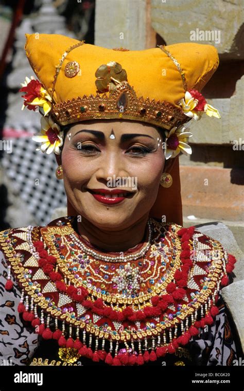 Bali Indonesia Balinese Dancer Stock Photo Alamy