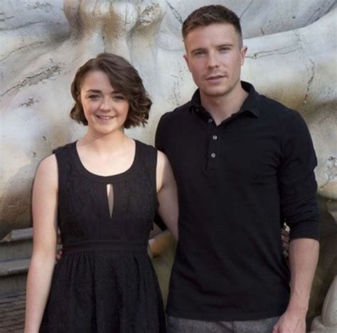 With Maisie Williams Game Of Trone Joe Dempsie Game Of Thrones