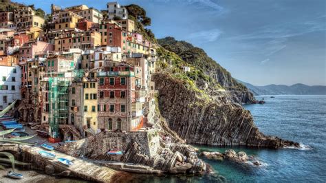 1920x1080 Italy Landscape City House Building Water Wallpaper  772