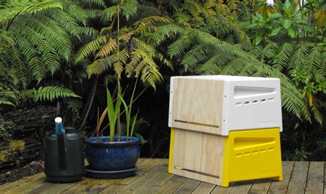 11 tips on how to start a beehive in your backyard. 6 Awesome Backyard Beehive Designs