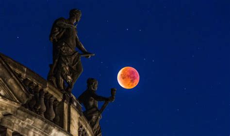 Blood Moon 2018 Mars Closest To Earth In 15 Years During July Lunar