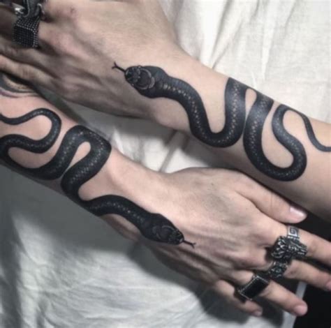 Tattoo Back Of Neck Snake Tattoo