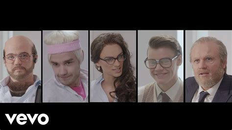 Now i can't remember how it goes but i know that i won't forget her 'cause we danced all night to the best song ever. One Direction - Best Song Ever (1 day to go) - YouTube