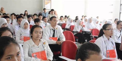 Informal assessments play a vital role in both traditional and homeschool classrooms. Kamu Nggak Perlu Kaget Saat Masuk Kuliah | Mavis Creative ...