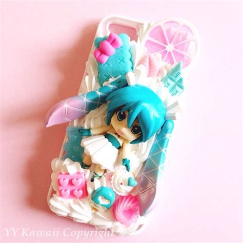 Pin By Humaira Sumaiya On Sparkly Phone Cases Kawaii Phone Case Cute