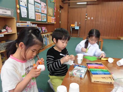 東日本大震災で亡くなったこども達の為に、3月11日から5月5日（こどもの日）まで「青い鯉のぼり」を掲揚するプロジェクトです。 see more of 青い鯉のぼりプロジェクト on facebook. 鯉のぼり工作 | 青山学院横浜英和小学校