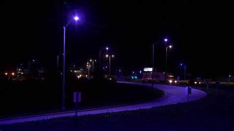 Wisconsin Dot Says Purple Colored Street Lights Are A Manufacturing Defect