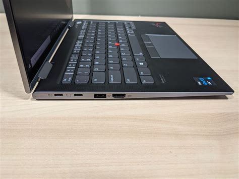 Lenovo Thinkpad X1 Yoga Gen 6 Review Long Screen Extra Long Battery
