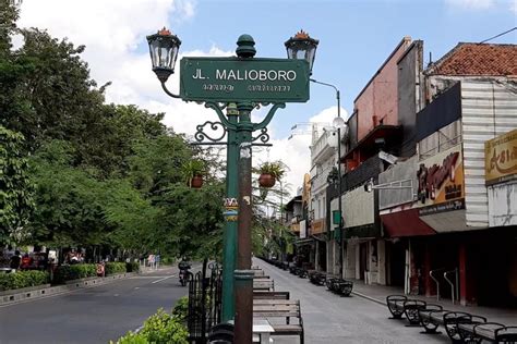 Sejarah Jalan Malioboro Teras Malioboro
