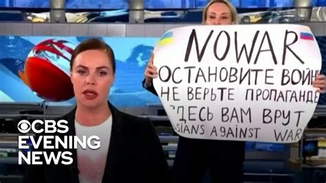 russian state tv employee speaks out after protest youtube