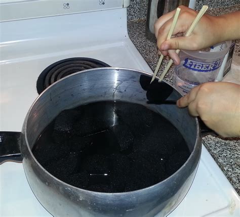 How To Dye Your Sponges Black