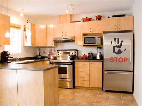 Las cocinas en u son bastante comunes, sobre todo en departamentos y casas pequeñas. Ideas para personalizar la cocina