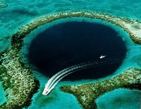 Great Blue Hole Of Belize Largest Sea Hole In The World