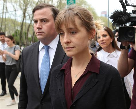 Allison christin mack (born july 29, 1982) is an american actress known for her roles as chloe sullivan on the wb/cw series smallville and as amanda on the fx series wilfred. Is Allison Mack In Prison? The 'Smallville' Actress Awaits Sentencing in NXIVM Sex Cult Case