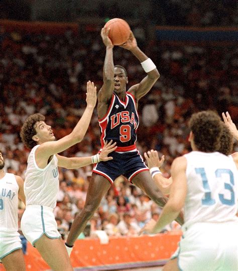 25 Wins Gold At 84 Games Michael Jordan 50 Greatest Moments Espn