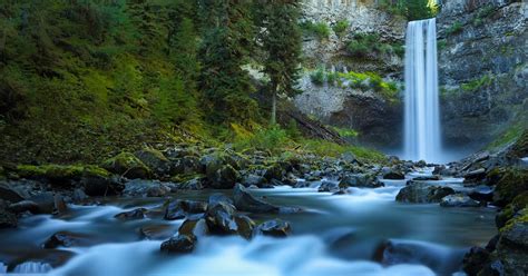 Explore Brandywine Falls Whistler British Columbia