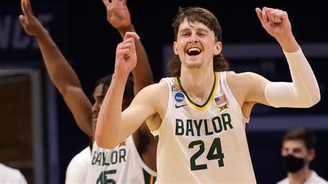 The bears were missing open shots that they after failing to shoot the three well against villanova, i could see baylor bouncing back and hitting their stroke versus a very vanilla arkansas' defense. Villanova vs Baylor Spread, Line, Odds, Predictions & Over/Under for NCAA Tournament on FanDuel ...