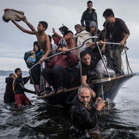 Las Conmovedoras Imágenes De La Crisis De Los Refugiados En Europa