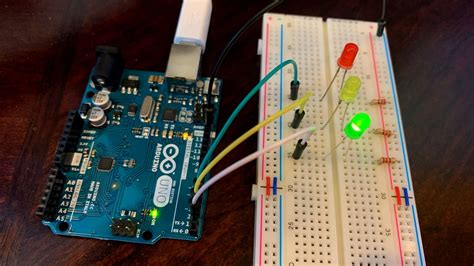 Arduino Traffic Light Project The Geek Pub