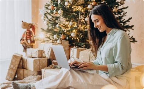 saving money during the holidays 6 tips you should know