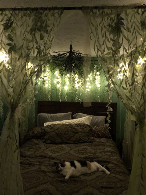 64 Enchanted Forest Canopy Bed