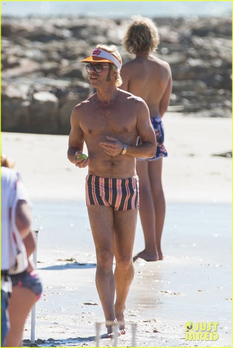 Guy Pearce Bares Hot Fit Body In New Movie Swinging Safari Photo Guy Pearce