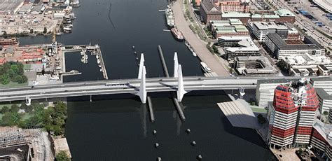 The bridge will connect central gothenburg with hisingen city and also the two shores of the river. Uppdrag för nya Hisingsbron i Göteborg - Vattenfall Services