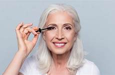 makeup women older make look tips natural sixtyandme tiny choose board difference big wear womansworld