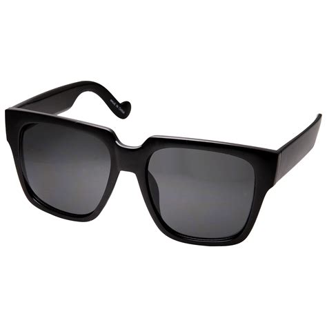 large black sunglasses