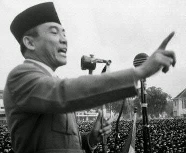 9,442 likes · 7 talking about this. 5 kiprah Ir Soekarno dalam mempertahankan kemerdekaan ...