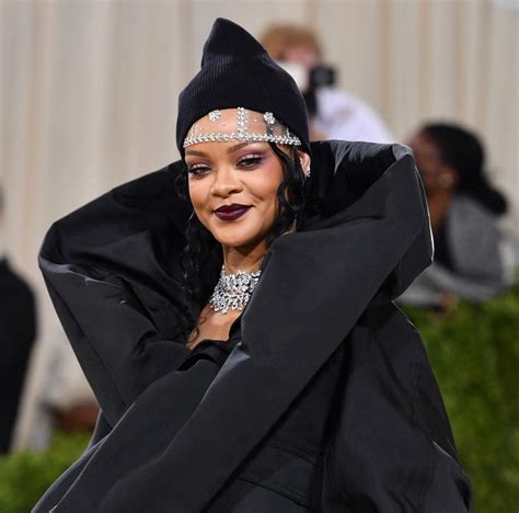 Rihanna Wint Het Met Gala 2022 Zónder Aanwezig Te Zijn Vogue Nl