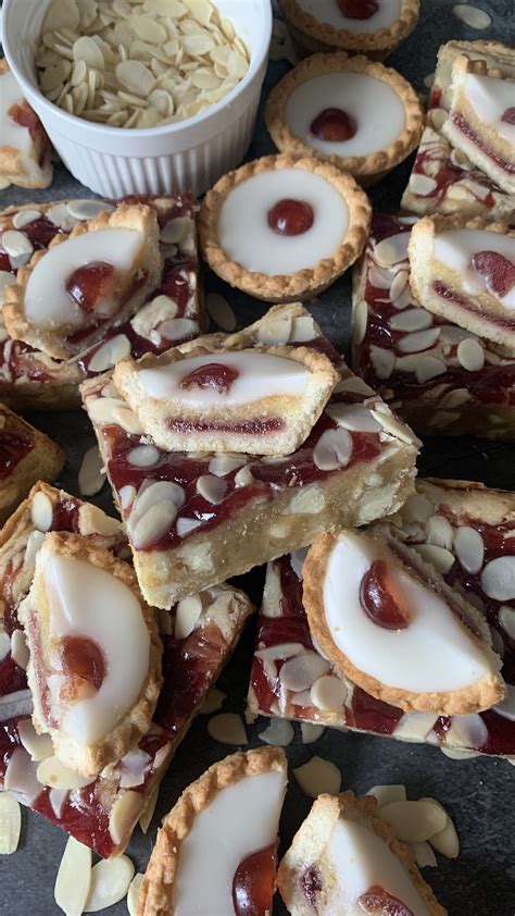 Bakewell Blondies