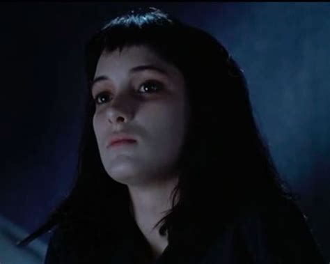 Both geena davis and michael keaton immediately signed on to the film after meeting with burton, but he allegedly had to beg golden age hollywood star sylvia sidney to play the afterlife detective in 2015, adding fuel to the excitement, winona ryder told seth meyers: Pin by Sofia🦉 on Tv | Lydia beetlejuice, Beetlejuice ...