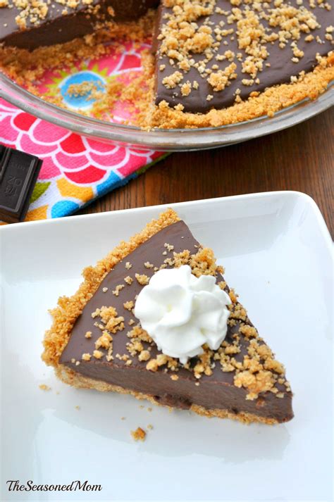 Creamy, chocolatey, rich but still light. Rich Chocolate Pudding Pie - The Seasoned Mom