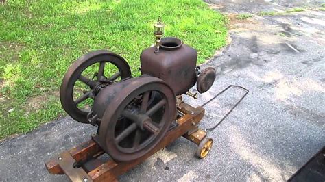 How to build a hit and miss engine cart. 1915 2 hp Sandwich Antique Gasoline Hit & Miss Engine - YouTube