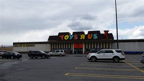 Former Toys R Us Building In Clay To Get New Life As Business Moves