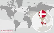 mapa del mundo con Dinamarca ampliada 5729399 Vector en Vecteezy