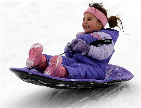 6 Wicked Awesome Places To Sled In North Delaware