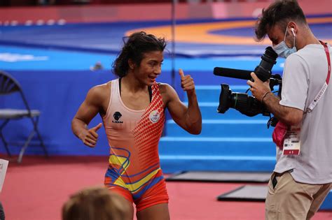 La Ecuatoriana Lucía Yépez Es Campeona Mundial De Lucha Sub 23 ¡orgullo